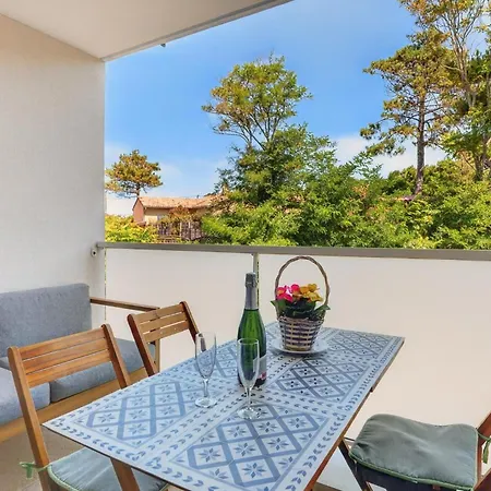 Les Embruns - Maeva - 6 Personnes 2 Avec Balcon Et Parking Mae-7643 Lacanau